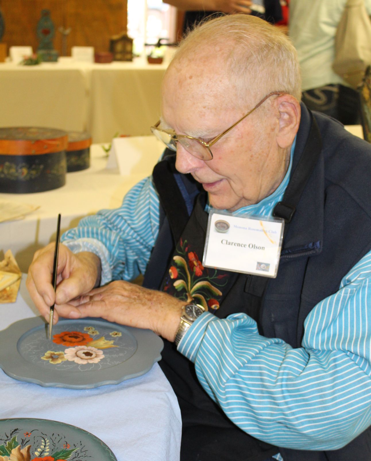 Rosemaling artist